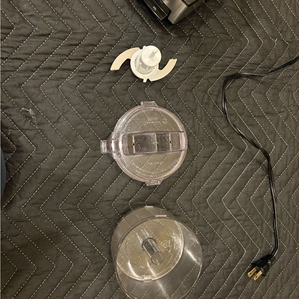 Cuisinart Black and Silver Food Processor - Picture 3 of 12